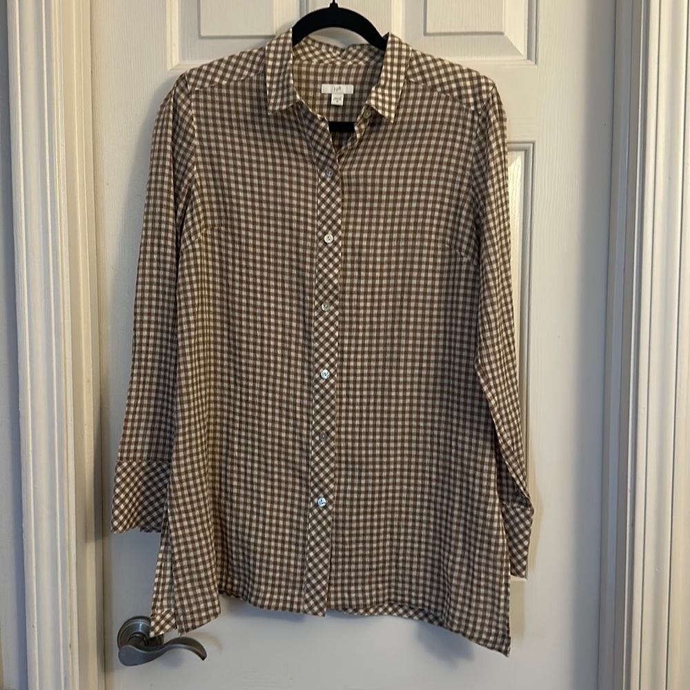 J Jill tan and white button down gingham tunic side vents mother of pearl XS